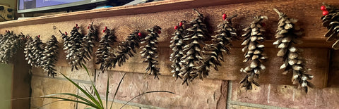 8’ Pine Cone Garland